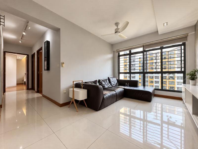 336B Anchorvale Crescent, 336B Anchorvale Crescent, Hougang / Punggol / Sengkang, 3 Bedrooms, 990 sqft, HDB Flat For Sale, by Zac Chen, 500126935 - Living Room - PropertyGuru.com.sg