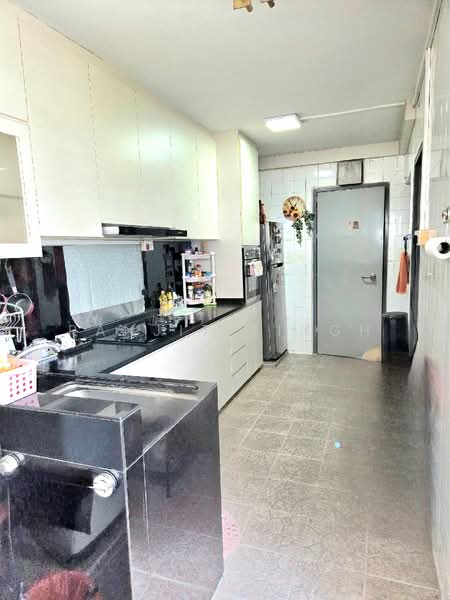 477 Sembawang Drive, 477 Sembawang Drive, 3 Bedrooms, 947 sqft, HDB Flat For Sale, by Ranjit Singh, 500126953 - Kitchen - PropertyGuru.com.sg