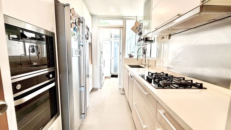 Costa Del Sol, 68 Bayshore Road, 3 Bedrooms, 1,938 sqft, Condominium For Sale, by Tina Shroff, 500126954 - Kitchen - PropertyGuru.com.sg