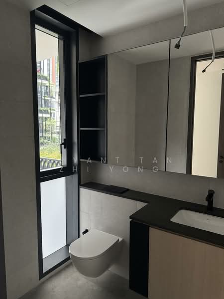 Jervois Mansion, 10 Jervois Close, 4 Bedrooms, 1,475 sqft, Condominium For Rent, by Bryant Tan Zhi Yong, 500126955 - Master Bathroom - PropertyGuru.com.sg