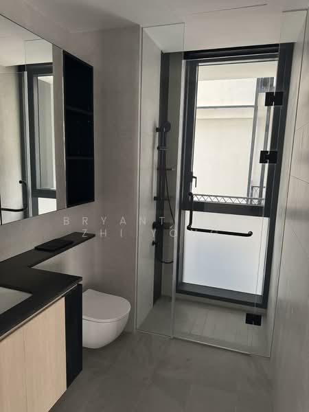 Jervois Mansion, 10 Jervois Close, 4 Bedrooms, 1,475 sqft, Condominium For Rent, by Bryant Tan Zhi Yong, 500126955 - Common Bathroom - PropertyGuru.com.sg