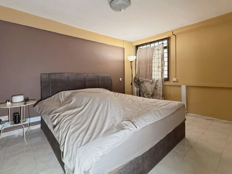 528 Bukit Batok Street 51, 528 Bukit Batok Street 51, 2 Bedrooms, 743 sqft, HDB Flat For Sale, by Anwar Chan, 500126979 - Bedroom - PropertyGuru.com.sg