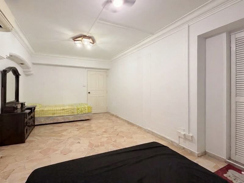 173 Hougang Avenue 1, 173 Hougang Avenue 1, 3 Bedrooms, 1,077 sqft, HDB Flat For Sale, by Anwar Chan, 500126986 - Master Bedroom - PropertyGuru.com.sg