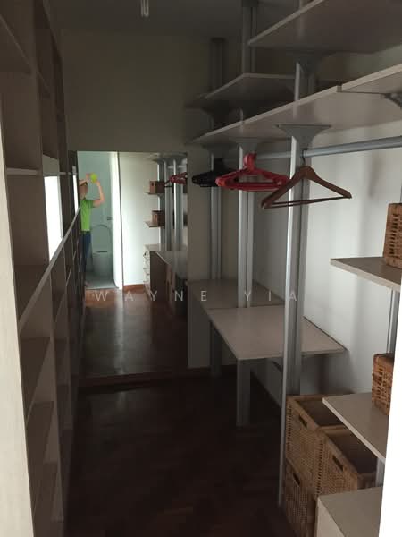 Maysprings, 2 Petir Road, 2 Bedrooms, 915 sqft, Apartment For Sale, by Wayne Yia, 500126990 - Walk-in Wardrobe  - PropertyGuru.com.sg