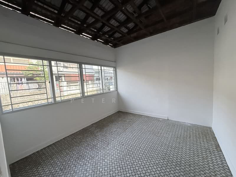 Spacious Semi-D House at Jalan Jurong Kechil - Landed Living near Beauty World, Jalan Jurong Kechil, Chun Tin Road, Toh Tuck Road, 4 Bedrooms, 1,600 sqft, Semi-Detached House For Rent, by Peter Yao, 500126997 - Interior - PropertyGuru.com.sg