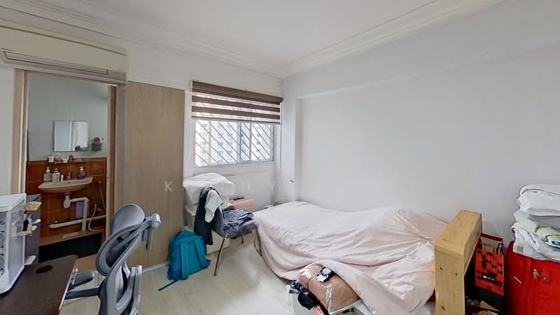 112 Tampines Street 11, 112 Tampines Street 11, 2 Bedrooms, 807 sqft, HDB Flat For Sale, by Kenny Poh, 500127006 - Bedroom - PropertyGuru.com.sg
