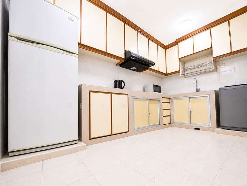 470 Segar Road, 470 Segar Road, 3 Bedrooms, 1,184 sqft, HDB Flat For Sale, by Delvin Ong, 500127007 - Kitchen - PropertyGuru.com.sg