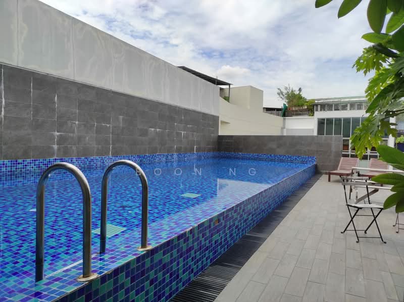 Edenz Suites, 21 Lorong 28 Geylang, 1 Bedroom, 484 sqft, Apartment For Sale, by Boon Ng, 500127019 - Pool - PropertyGuru.com.sg