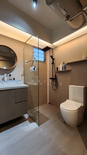 422A Northshore Drive, 422A Northshore Drive, 3 Bedrooms, 1,216 sqft, HDB Flat For Sale, by Bala Prakash, 500127026 - Master Bathroom - PropertyGuru.com.sg