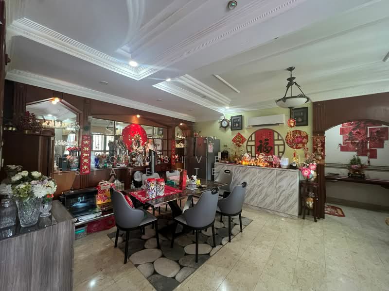 Meralodge, 83 Hillview Avenue, 3 Bedrooms, 1,765 sqft, Condominium For Sale, by ARTHUR, 500127031 - Living Room - PropertyGuru.com.sg