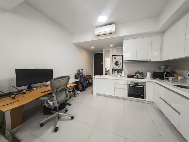 The Rochester Residences, 33 Rochester Drive, 1 Bedroom, 1,023 sqft, Apartment For Rent, by Edmund Lim, 500127038 - Kitchen - PropertyGuru.com.sg