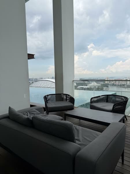 Kallang Riverside, 51 Kampong Bugis, 2 Bedrooms, 1,001 sqft, Condominium For Sale, by Eric Tay CK, 500127039 - Balcony - PropertyGuru.com.sg