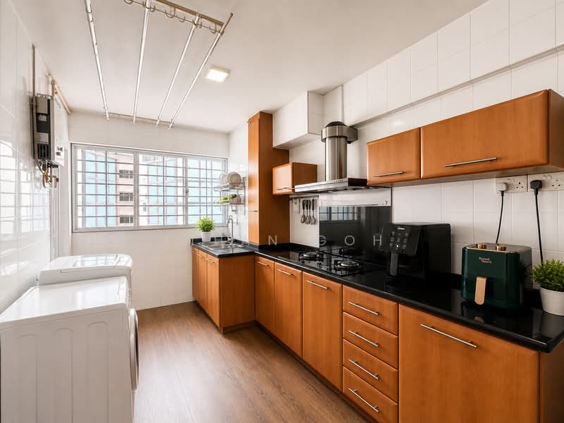425 Yishun Avenue 11, 425 Yishun Avenue 11, 3 Bedrooms, 1,119 sqft, HDB Flat For Sale, by Ethan Goh, 500127047 - Kitchen - PropertyGuru.com.sg
