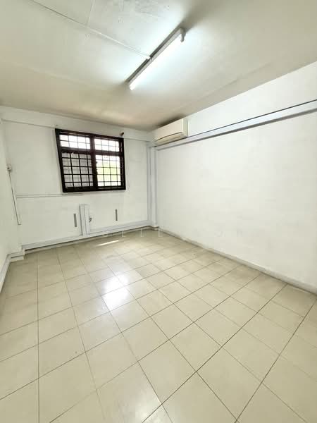 28 Hoy Fatt Road, 28 Hoy Fatt Road, 2 Bedrooms, 646 sqft, HDB Flat For Sale, by Russell Wong, 500127050 - Bedroom 1 - PropertyGuru.com.sg