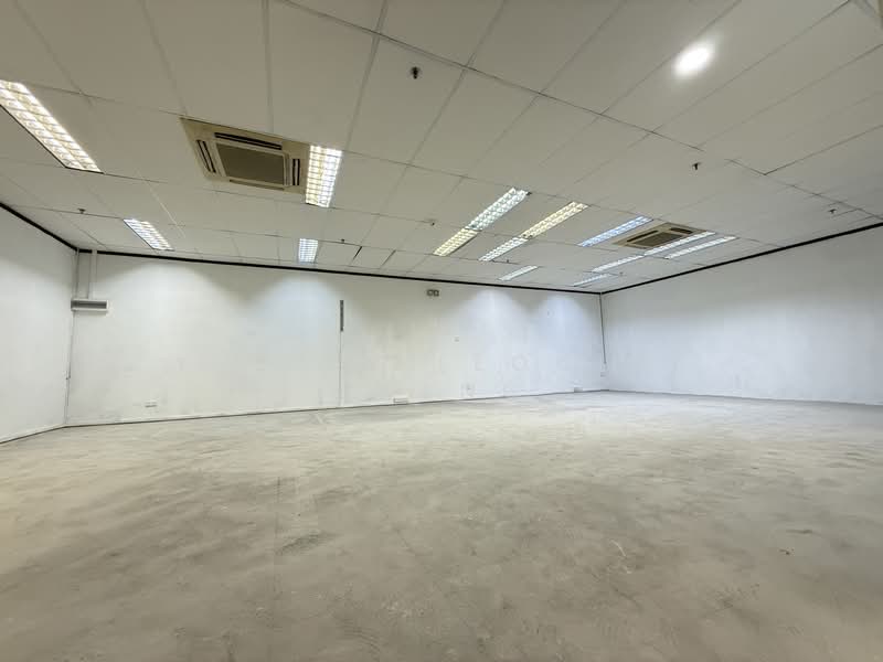 Ubi Techpark, 10 Ubi Crescent, 1,100 sqft, Light Industrial (B1) For Rent, by Yi Ran (Louis) Zhang, 500127055 - Interior - CommercialGuru.com.sg