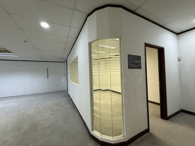 Ubi Techpark, 10 Ubi Crescent, 1,100 sqft, Light Industrial (B1) For Rent, by Yi Ran (Louis) Zhang, 500127055 - Interior - CommercialGuru.com.sg