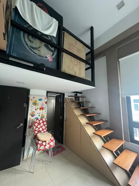D13 Corner Terrace 2 Storey with Attic, Lift & Pool at Sky Terrace, , 10+ Bedrooms, 5,335 sqft, Corner Terrace For Sale, by EXCLUSIVE REAL ESTATE PTE. LTD. (RESIDENTIAL), 500127059 - Interior - PropertyGuru.com.sg