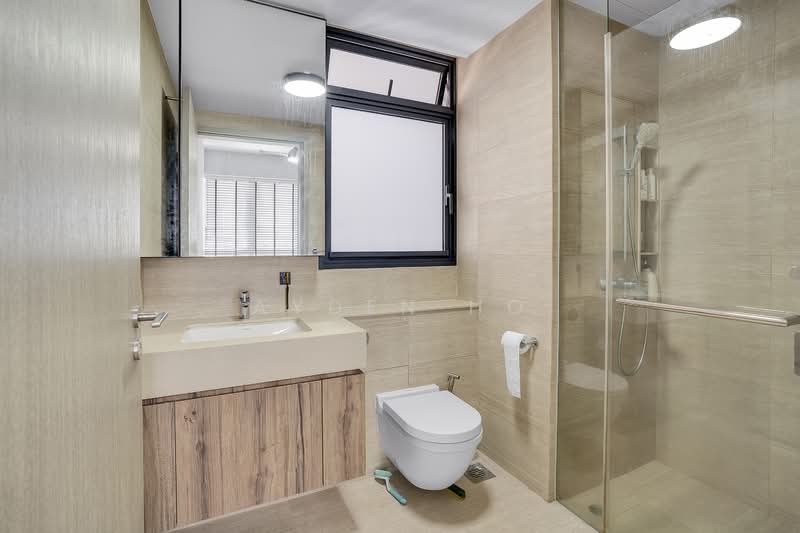 The Garden Residences, 1 Serangoon North View, 3 Bedrooms, 797 sqft, Condominium For Rent, by Ayden Ho, 500127074 - Master Bathroom - PropertyGuru.com.sg