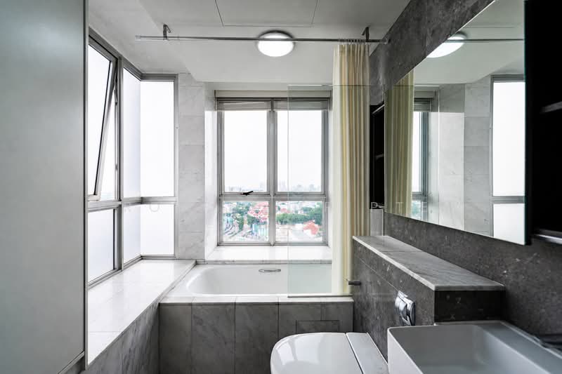 The Parc Condominium, 3 West Coast Walk, 3 Bedrooms, 1,302 sqft, Condominium For Sale, by Wes Teo, 500127075 - Bathroom - PropertyGuru.com.sg
