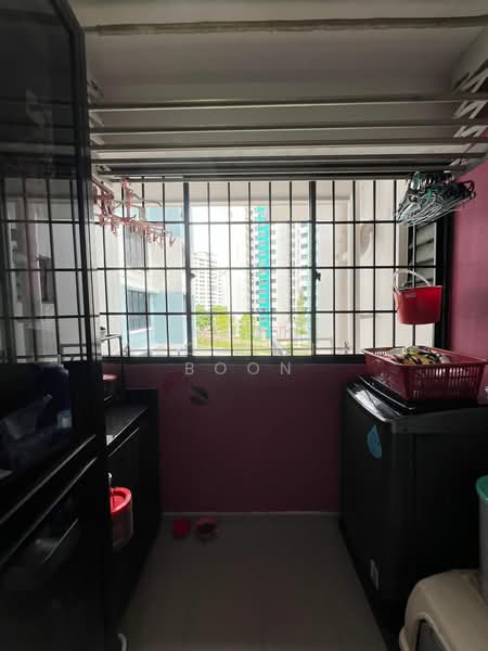 547D Segar Road, 547D Segar Road, 2 Bedrooms, 721 sqft, HDB Flat For Sale, by Yeo Tong Boon, 500127081 - Balcony - PropertyGuru.com.sg