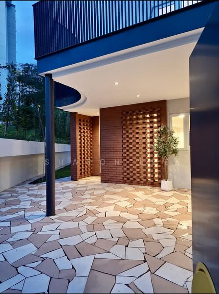 Thomson Garden Estate, Sin Ming Road, 5 Bedrooms, 3,000 sqft, Corner Terrace For Sale, by Sharon Lee, 500127101 - Exterior - PropertyGuru.com.sg