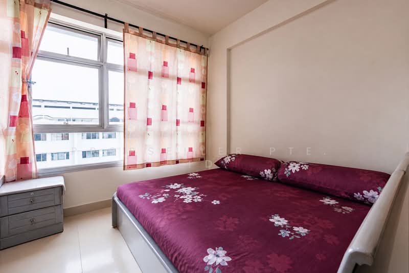 431B Yishun Avenue 1, 431B Yishun Avenue 1, 2 Bedrooms, 721 sqft, HDB Flat For Sale, by PROPSELLER PTE. LTD., 500127102 - Bedroom - PropertyGuru.com.sg