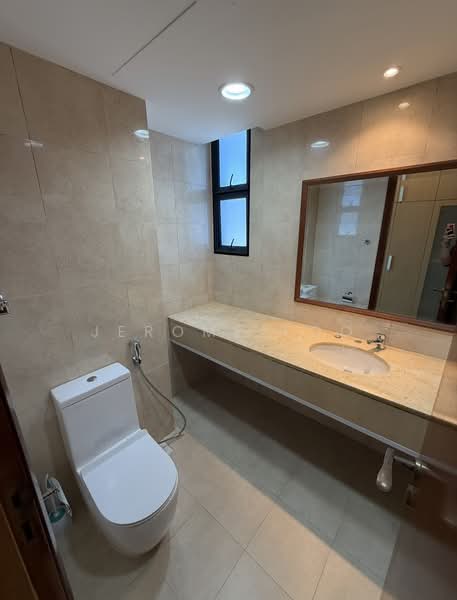Dunman View, 102 Haig Road, 3 Bedrooms, 1,216 sqft, Condominium For Rent, by Jerome Foo, 500127111 - Bathroom - PropertyGuru.com.sg