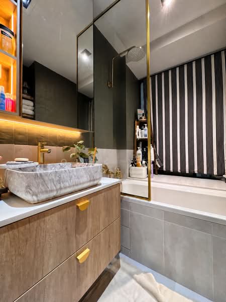 Bluwaters 2, 205 Jalan Loyang Besar, 4 Bedrooms, 1,496 sqft, Condominium For Sale, by Quek Yee Yong, 500127113 - Bathroom - PropertyGuru.com.sg