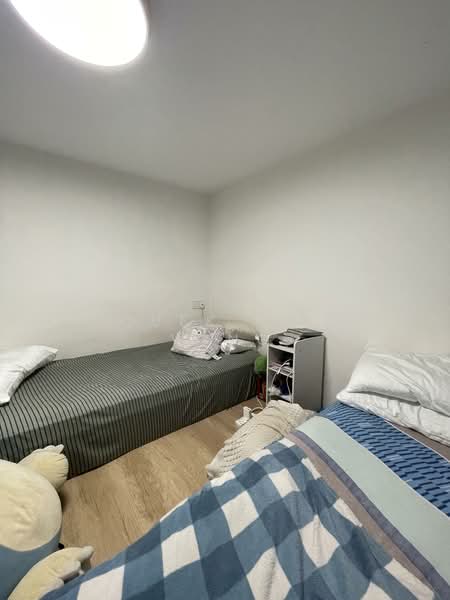Bluwaters 2, 205 Jalan Loyang Besar, 4 Bedrooms, 1,496 sqft, Condominium For Sale, by Quek Yee Yong, 500127113 - Bedroom - PropertyGuru.com.sg