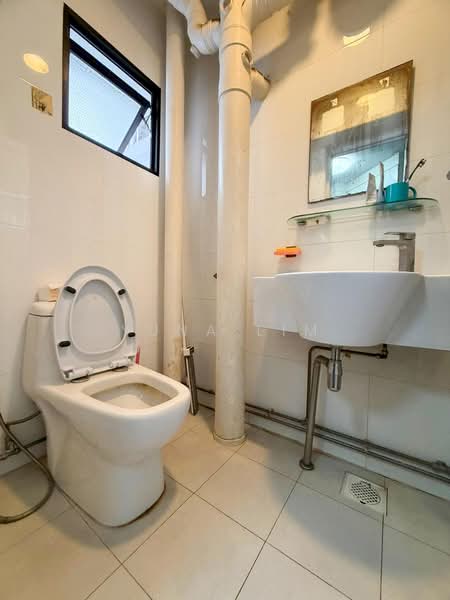 306A Anchorvale Link, 306A Anchorvale Link, 3 Bedrooms, 1,184 sqft, HDB Flat For Sale, by Yuna Lim, 500127132 - Bathroom - PropertyGuru.com.sg