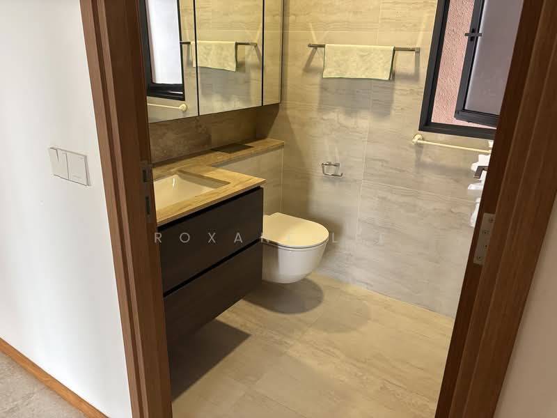 Fourth Avenue Residences, 8 Fourth Avenue, 3 Bedrooms, 915 sqft, Condominium For Rent, by Roxane Lee, 500127147 - Bathroom - PropertyGuru.com.sg