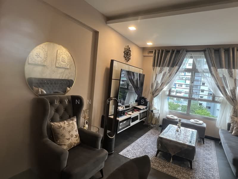 121D Canberra Street, 121D Canberra Street, 3 Bedrooms, 1,001 sqft, HDB Flat For Sale, by Lynn Hussain, 500127156 - Living Room - PropertyGuru.com.sg