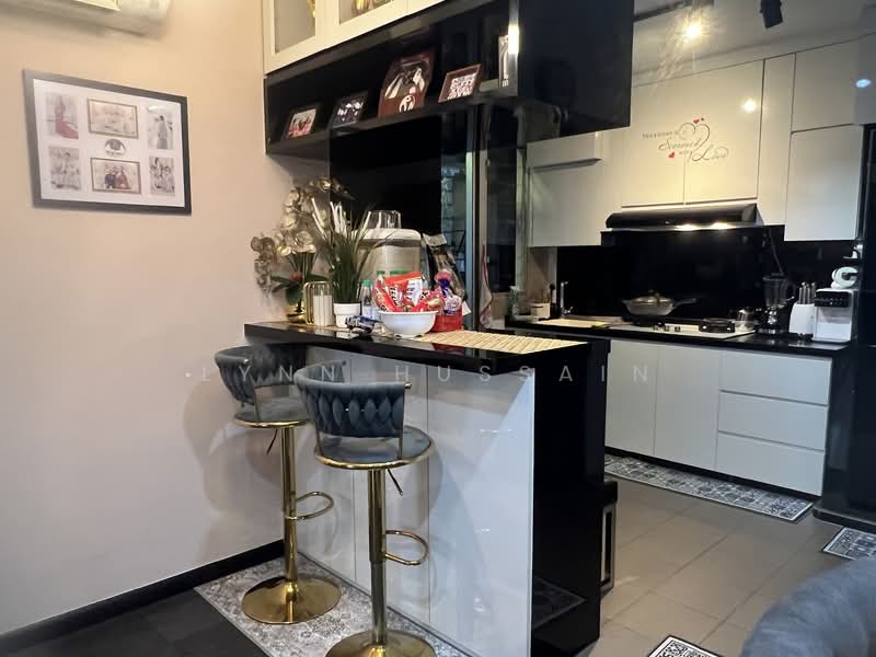 121D Canberra Street, 121D Canberra Street, 3 Bedrooms, 1,001 sqft, HDB Flat For Sale, by Lynn Hussain, 500127156 - Kitchen - PropertyGuru.com.sg