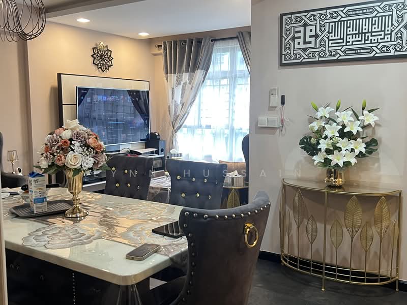 121D Canberra Street, 121D Canberra Street, 3 Bedrooms, 1,001 sqft, HDB Flat For Sale, by Lynn Hussain, 500127156 - Dining Room - PropertyGuru.com.sg