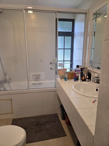 Trevose Park, 70 Trevose Crescent, 3 Bedrooms, 1,984 sqft, Condominium For Rent, by Joyce Tan, 500127165 - En-suite Bathroom - PropertyGuru.com.sg