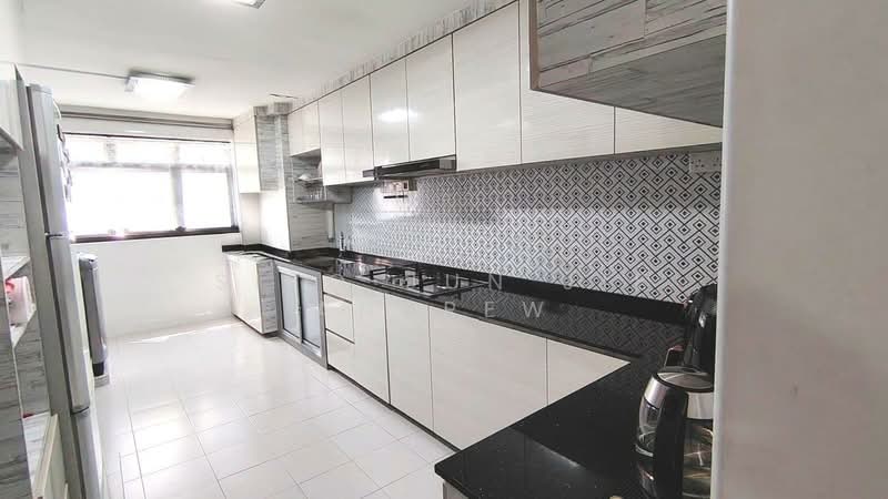 37 Bedok South Avenue 2, 37 Bedok South Avenue 2, 3 Bedrooms, 904 sqft, HDB Flat For Sale, by Siyo Jun Jie Andrew, 500127173 - Kitchen - PropertyGuru.com.sg