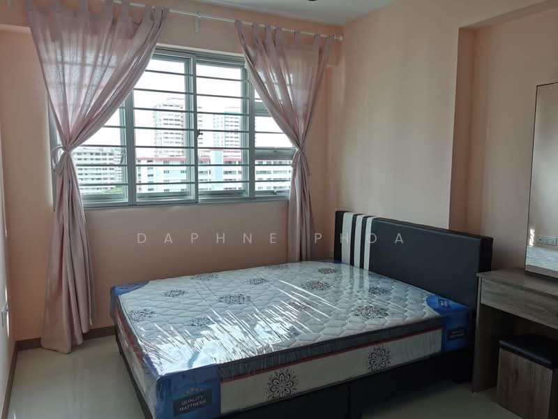 431A Bedok North Road, 431A  Bedok North Road, 3 Bedrooms, 990 sqft, HDB Flat For Rent, by Daphne Phoa, 500127180 - Bedroom - PropertyGuru.com.sg
