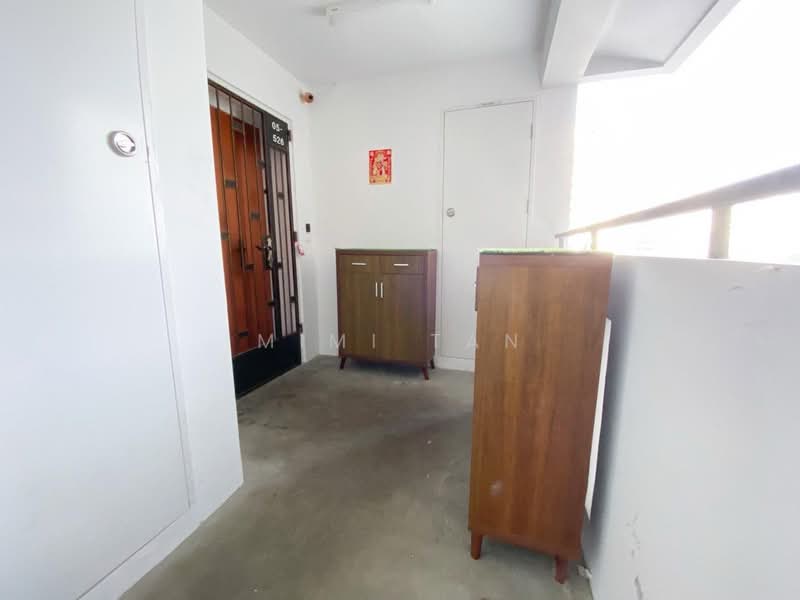 131A Canberra Crescent, 131A Canberra Crescent, 3 Bedrooms, 990 sqft, HDB Flat For Rent, by Mimi Tan, 500127184 - Entrance - PropertyGuru.com.sg
