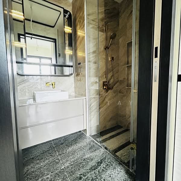 Perfect Ten, 323 Bukit Timah Road, 3 Bedrooms, 764 sqft, Condominium For Sale, by Alvin Tay, 500127185 - Bathroom - PropertyGuru.com.sg