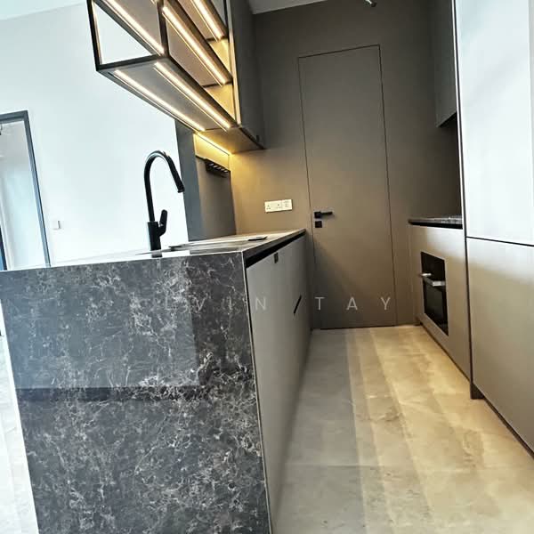 Perfect Ten, 323 Bukit Timah Road, 2 Bedrooms, 764 sqft, Condominium For Sale, by Alvin Tay, 500127185 - Kitchen - PropertyGuru.com.sg