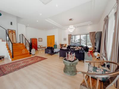 For Rent - Beautifully Renovated Corner Terrace at Serangoon Gardens