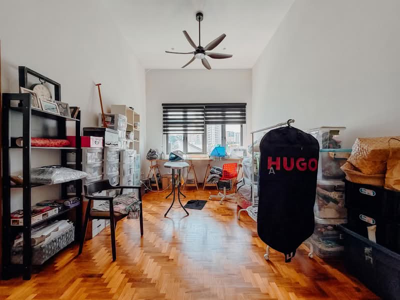 Beautifully Renovated Corner Terrace at Serangoon Gardens, , 7 Bedrooms, 5,500 sqft, Corner Terrace For Rent, by Benji Chia, 500127188 - Study - PropertyGuru.com.sg