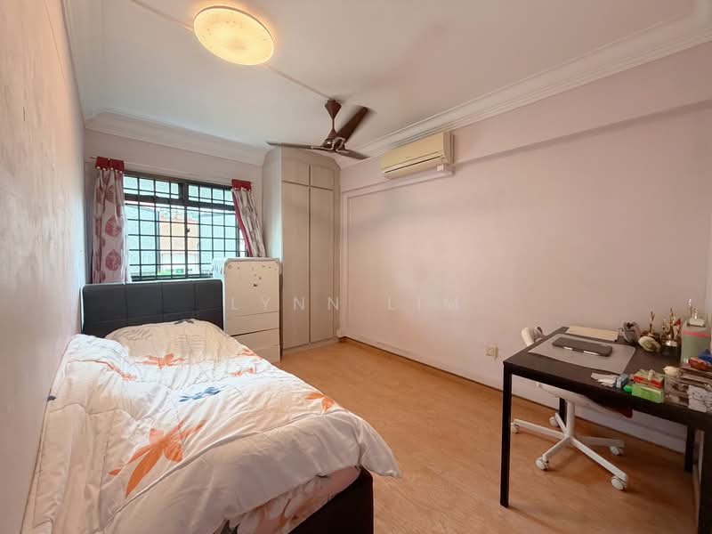 325B Sengkang East Way, 325B Sengkang East Way, 3 Bedrooms, 968 sqft, HDB Flat For Sale, by Lynn Lim, 500127190 - Bedroom - PropertyGuru.com.sg