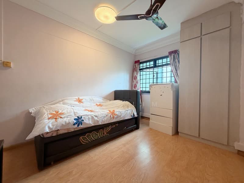 325B Sengkang East Way, 325B Sengkang East Way, 3 Bedrooms, 968 sqft, HDB Flat For Sale, by Lynn Lim, 500127190 - Bedroom - PropertyGuru.com.sg