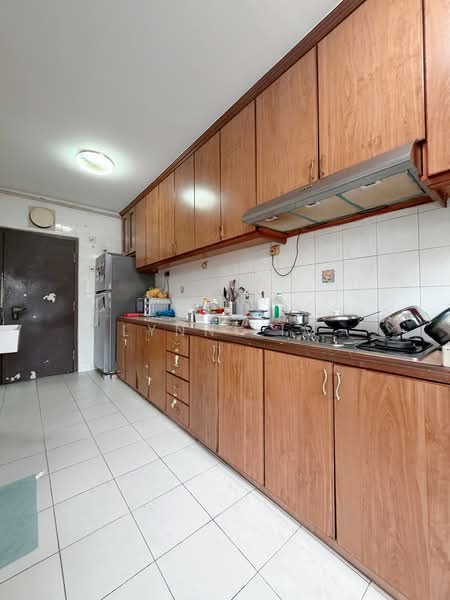 325B Sengkang East Way, 325B Sengkang East Way, 3 Bedrooms, 968 sqft, HDB Flat For Sale, by Lynn Lim, 500127190 - PropertyGuru.com.sg