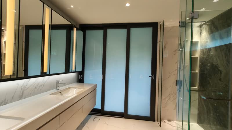Villas @ Greenbank Park, 50 Greenbank Park, 5 Bedrooms, 3,132 sqft, Semi-Detached House For Sale, by Irene Tan, 500127194 - Bathroom - PropertyGuru.com.sg