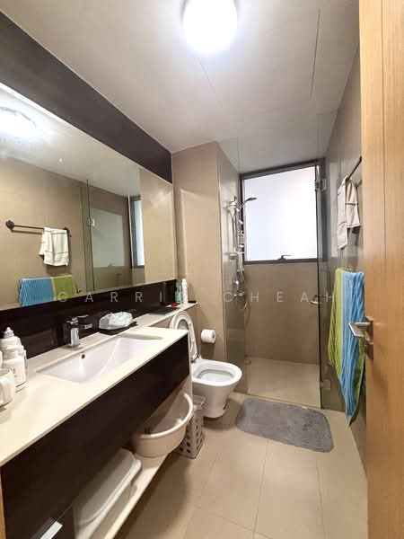 Commonwealth Towers, 230 Commonwealth Avenue, 3 Bedrooms, 1,076 sqft, Condominium For Rent, by Carrie Cheah, 500127196 - Bathroom - PropertyGuru.com.sg