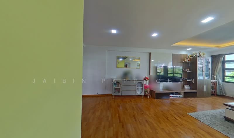 550B Segar Road, 550B Segar Road, 3 Bedrooms, 1,216 sqft, HDB Flat For Sale, by Jaibin Pappachan, 500127197 - Living Room - PropertyGuru.com.sg