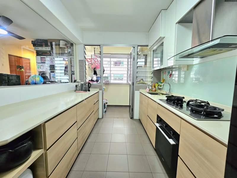 121A Canberra Street, 121A Canberra Street, 3 Bedrooms, 1,216 sqft, HDB Flat For Sale, by Wayne Teo, 500127208 - Kitchen - PropertyGuru.com.sg