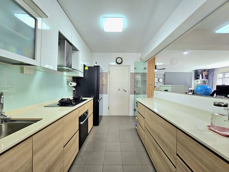 121A Canberra Street, 121A Canberra Street, 3 Bedrooms, 1,216 sqft, HDB Flat For Sale, by Wayne Teo, 500127208 - Kitchen - PropertyGuru.com.sg